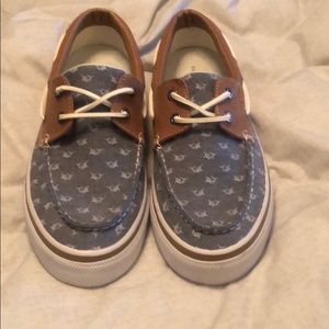 Bass boat shoes